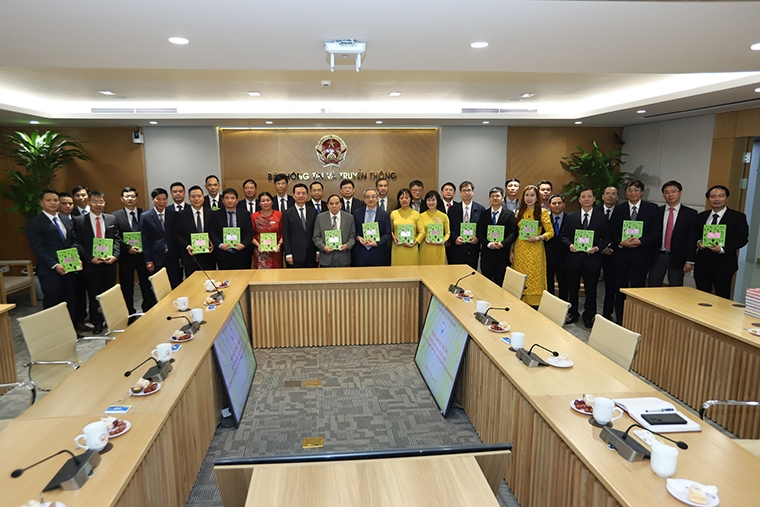 20221118-pg1-luuniem1.jpg 20221118-pg1-luuniem1.jpg