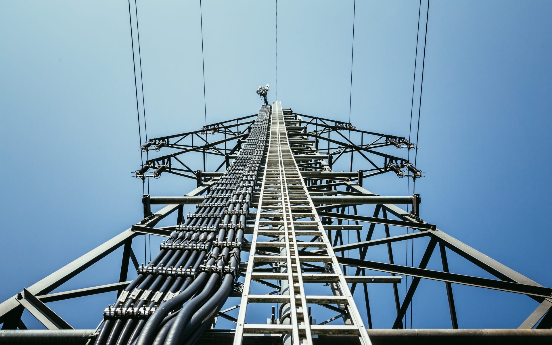 TPTM phải đảm bảo khả năng xử lý dữ liệu nhanh chóng và liền mạch