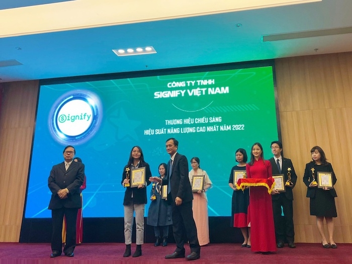 Đèn LED đạt danh hiệu hiệu suất năng lượng cao nhất năm 2002 - Ảnh 1.