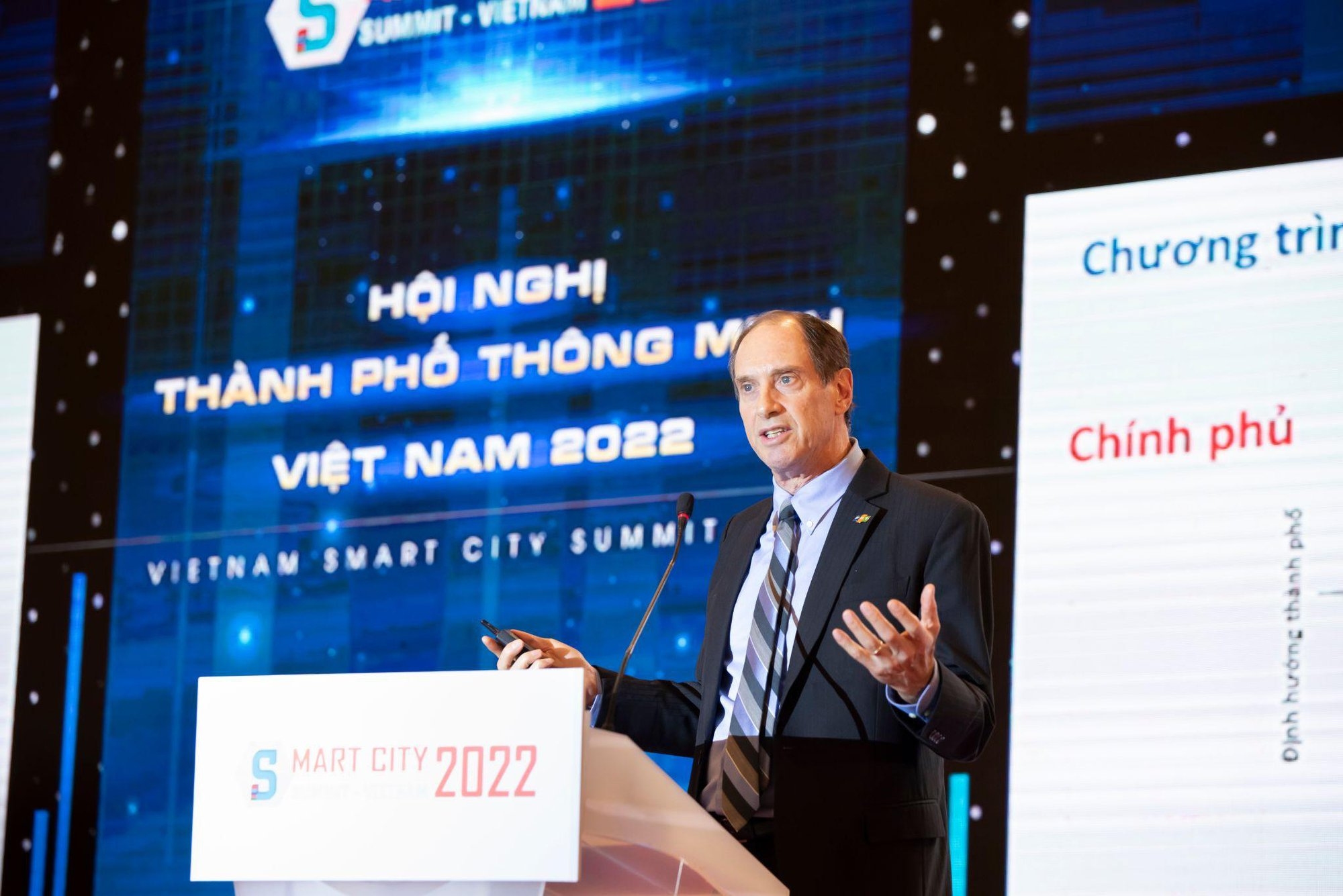 Phần mềm giáo dục của FPT được vinh danh tại giải thưởng Thành phố thông minh Việt Nam 2022 - Ảnh 2. Phần mềm giáo dục của FPT được vinh danh tại giải thưởng Thành phố thông minh Việt Nam 2022 - Ảnh 2.