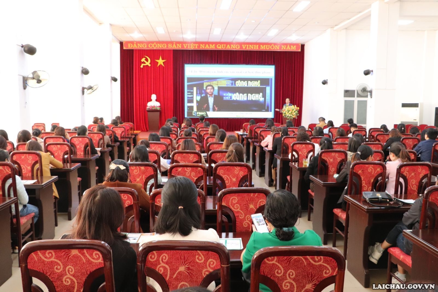 Quang cảnh Hội nghị.