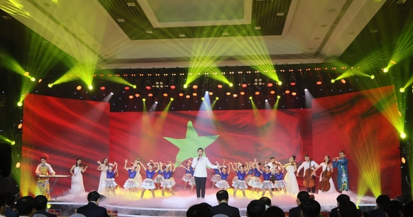 Bộ TT&TT phát động phổ cập bộ nhận diện Ngày Chuyển đổi số quốc gia 2024