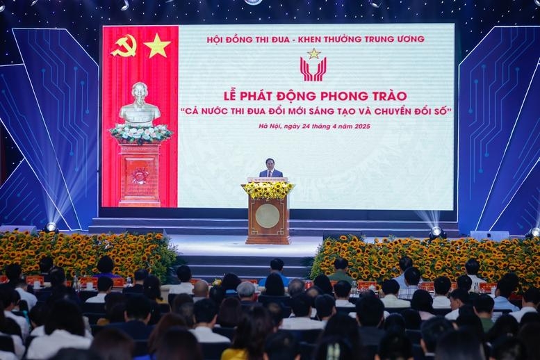 Thủ tướng: Khoa học công nghệ, đổi mới sáng tạo, chuyển đổi số không có giới hạn, biên giới, không phân biệt tuổi tác, giới tính, tôn giáo- Ảnh 4.