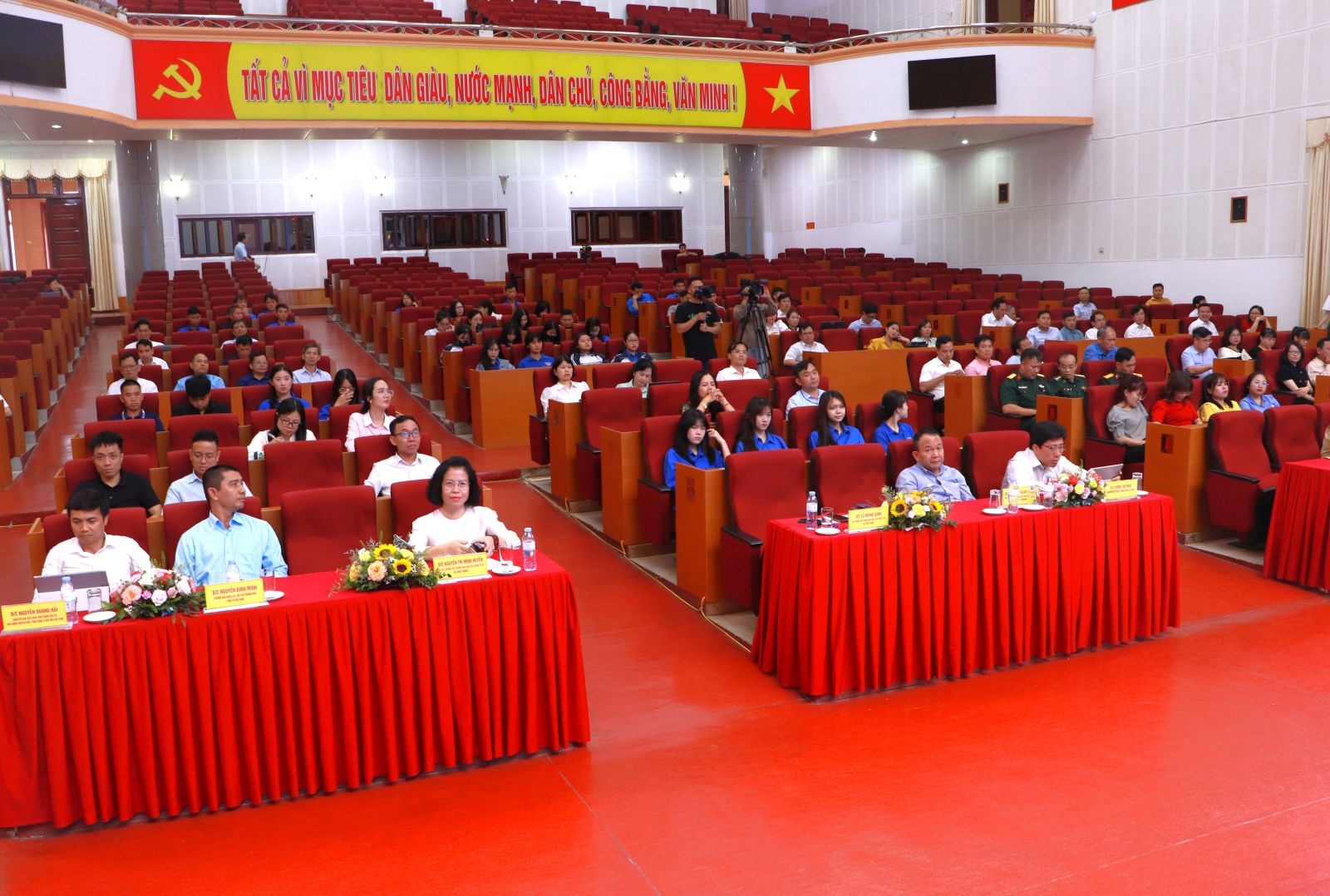 Hội thảo chuyển đổi số và phát triển thương mại điện tử vùng trung du và miền núi phía Bắc - Ảnh minh hoạ 3