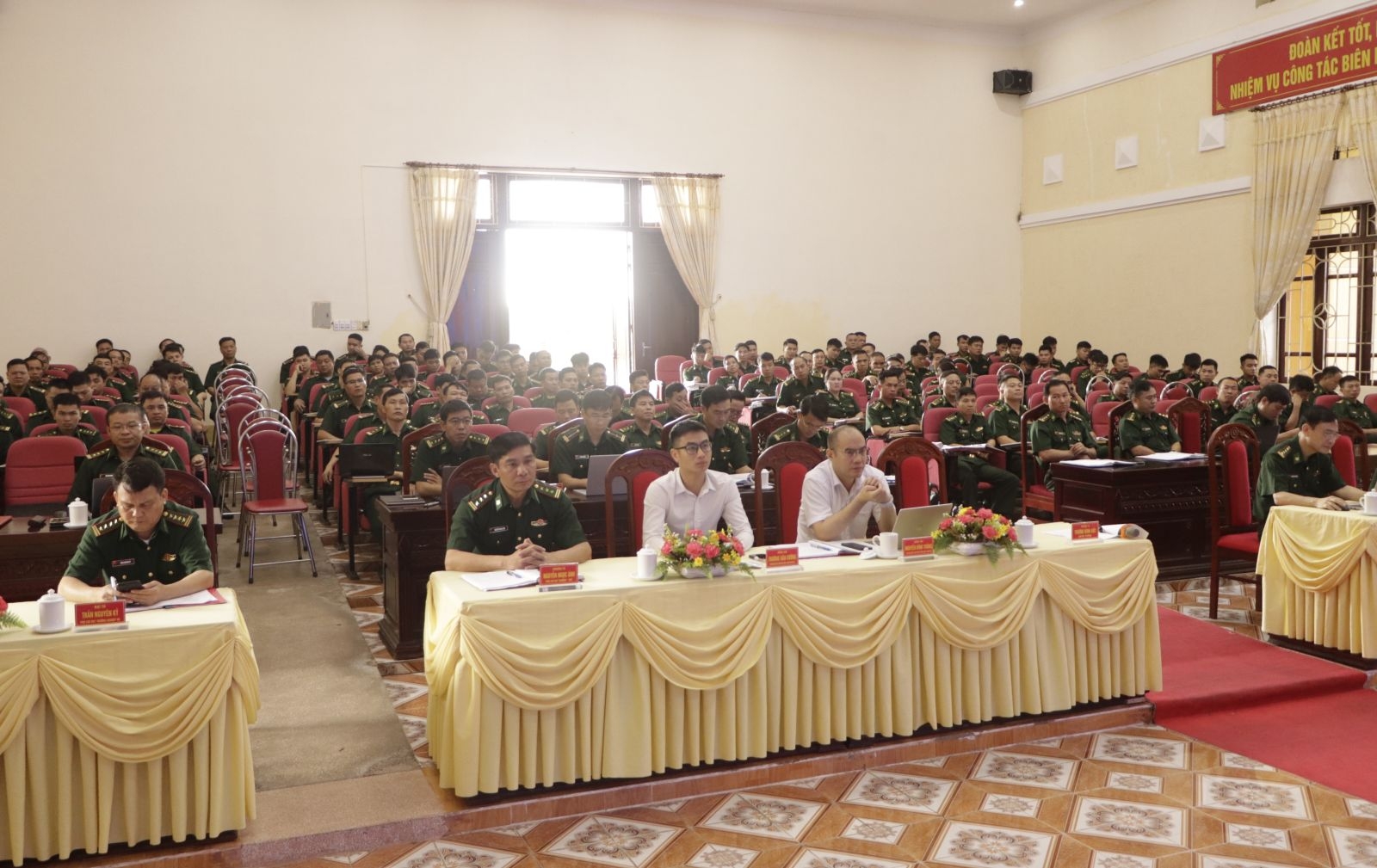 Hội nghị triển khai phong trào “bình dân học vụ số” và tập huấn nâng cao kiến thức, kỹ năng chuyển đổi số - Ảnh minh hoạ 4