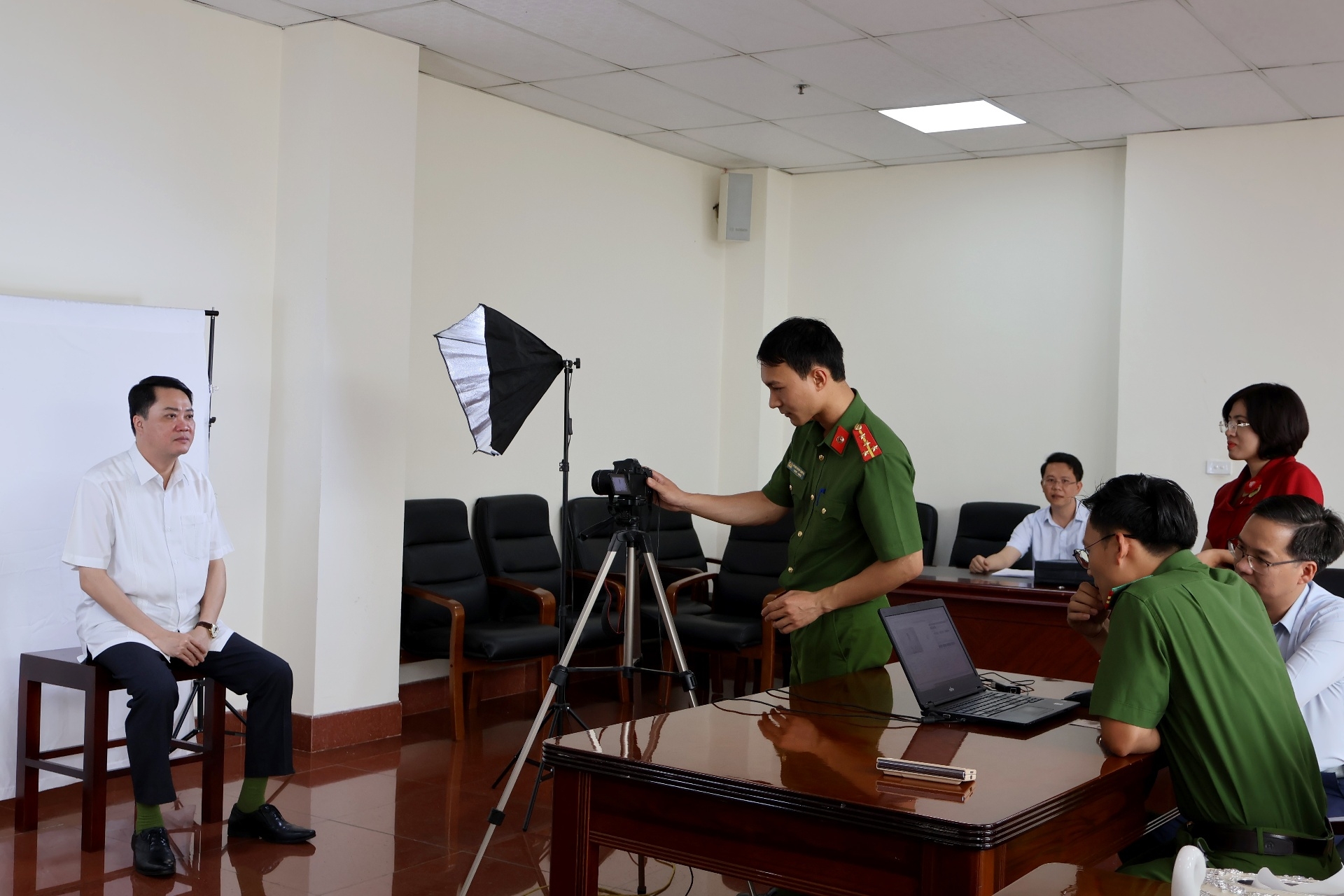 Cấp đổi thẻ đảng viên trên nền tảng số: Phấn đấu hoàn thành trước 2/9 - Ảnh minh hoạ 3